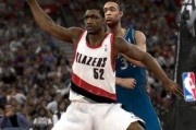 《NBA2K11》游戏操作有哪些技巧？如何提高游戏水平？